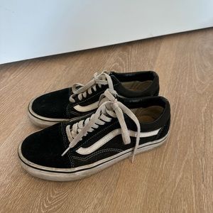 Black vans